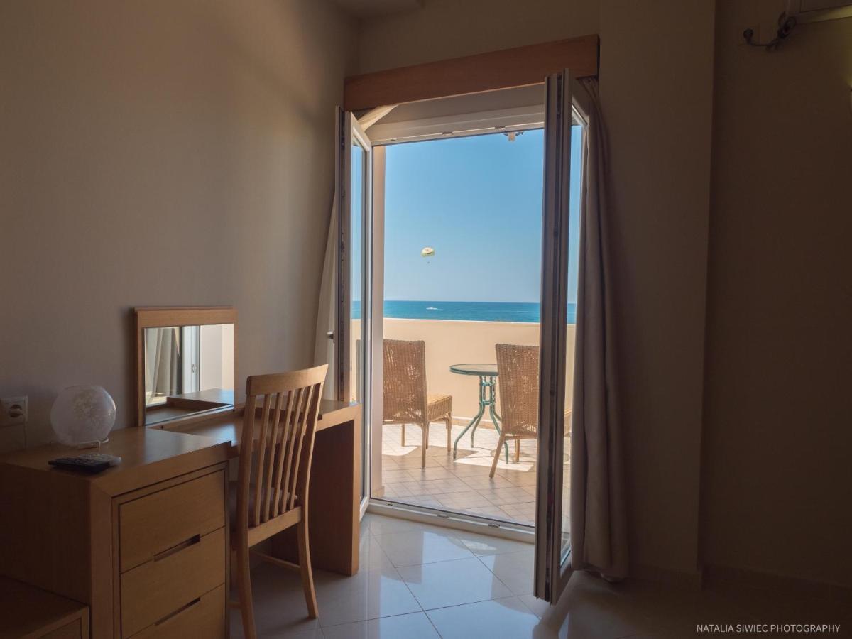 Alexandra Seaside Villas Platanés エクステリア 写真
