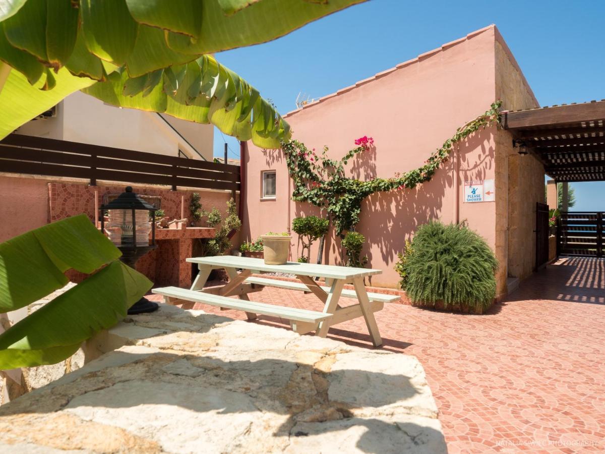 Alexandra Seaside Villas Platanés エクステリア 写真